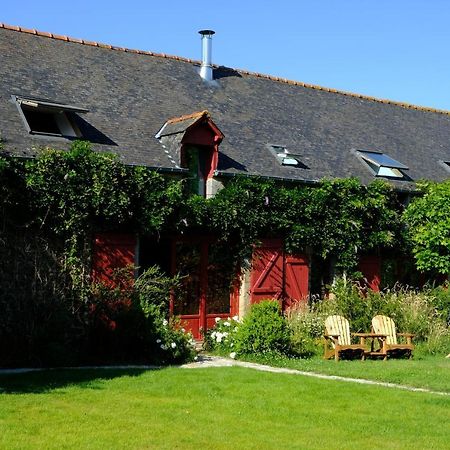 La Maison Jaune A La Janaie Паринье Экстерьер фото